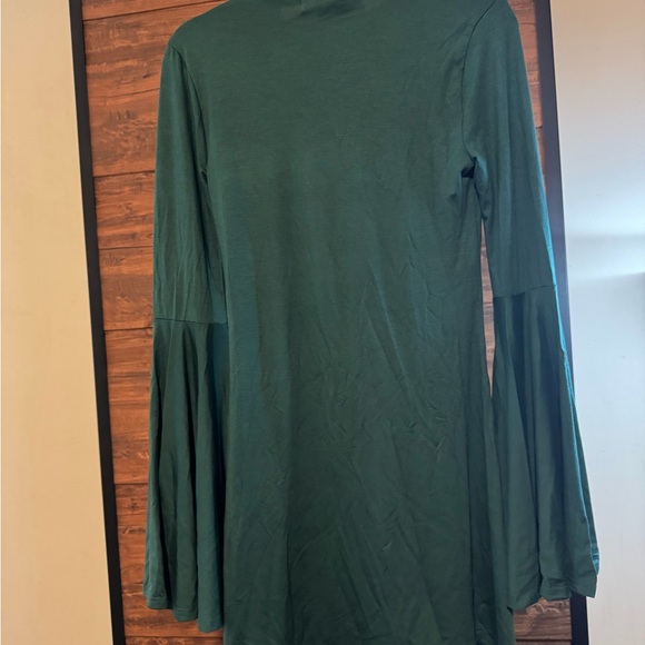 NWOT FREE People Green Long Sleeve Dress with Flared Sleeves - Picture 3 of 3